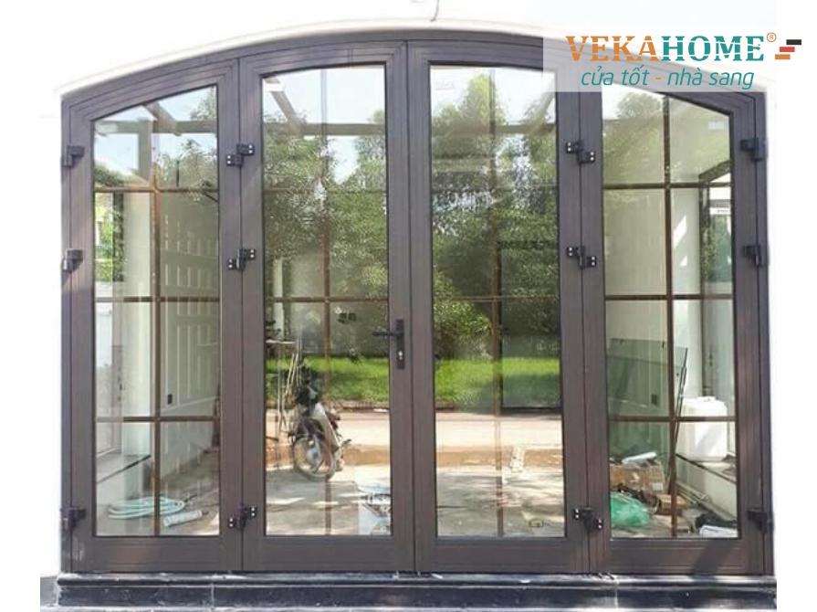 Hình ảnh cửa đi nhôm Xingfa uốn vòm