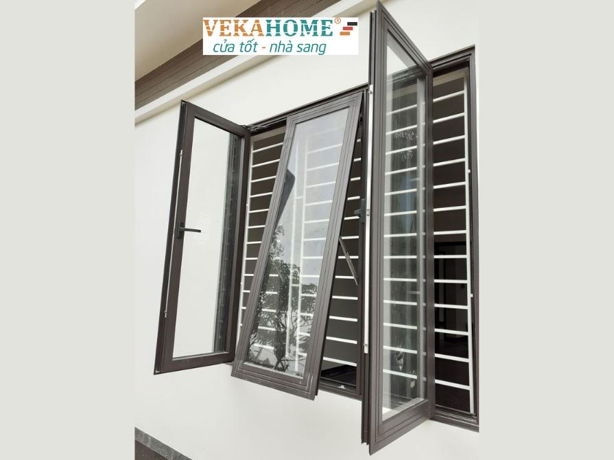 Hình ảnh cửa sổ mở quay hất