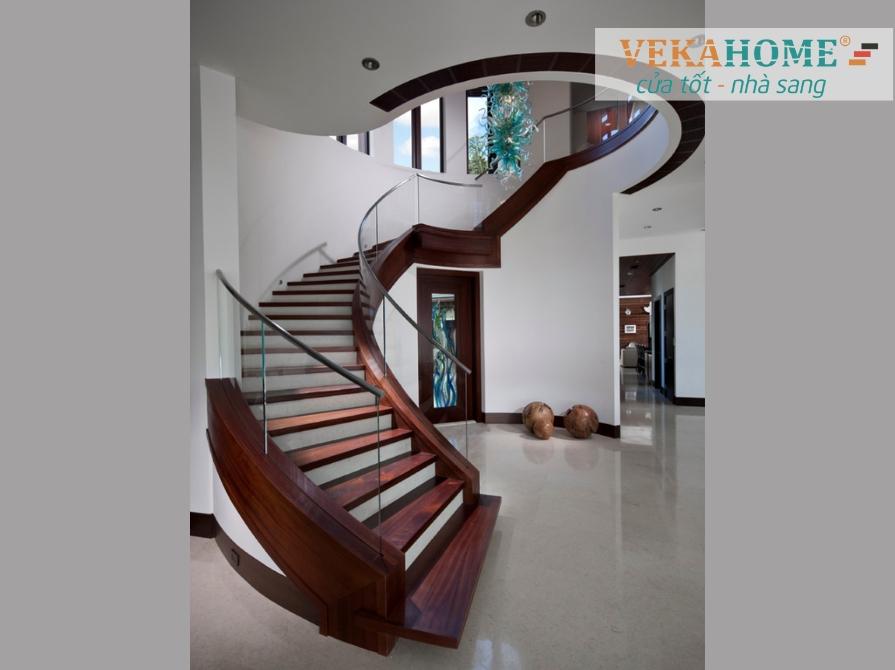 Mẫu lan can cầu thang kính cường lực đẹp