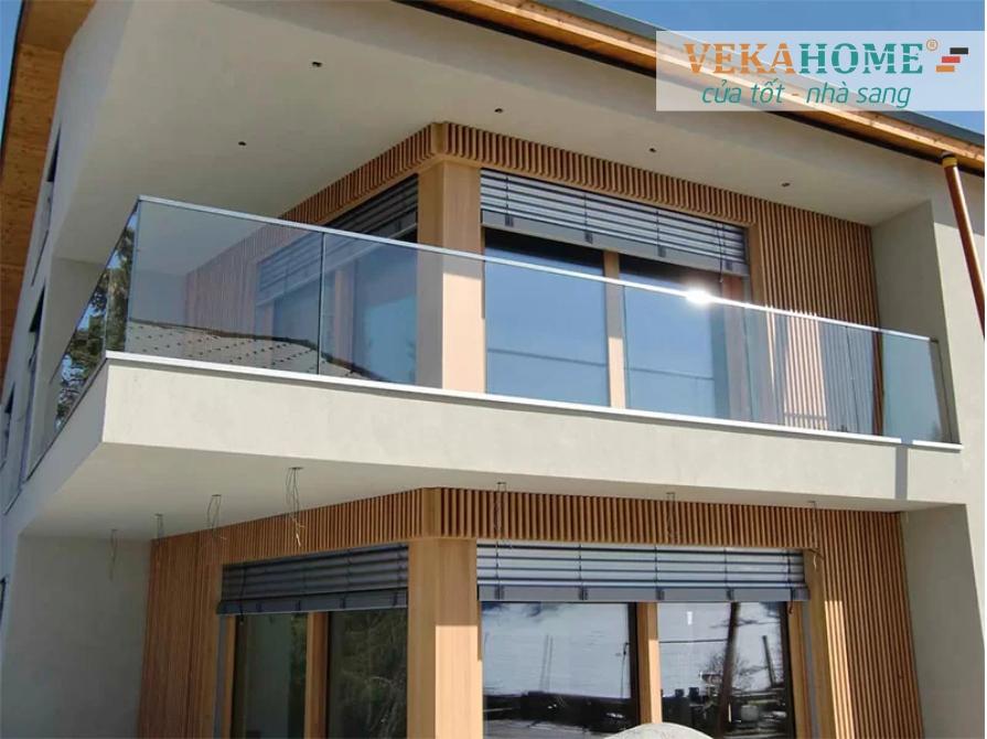 Gợi ý cho bạn mẫu lan can kính âm sàn