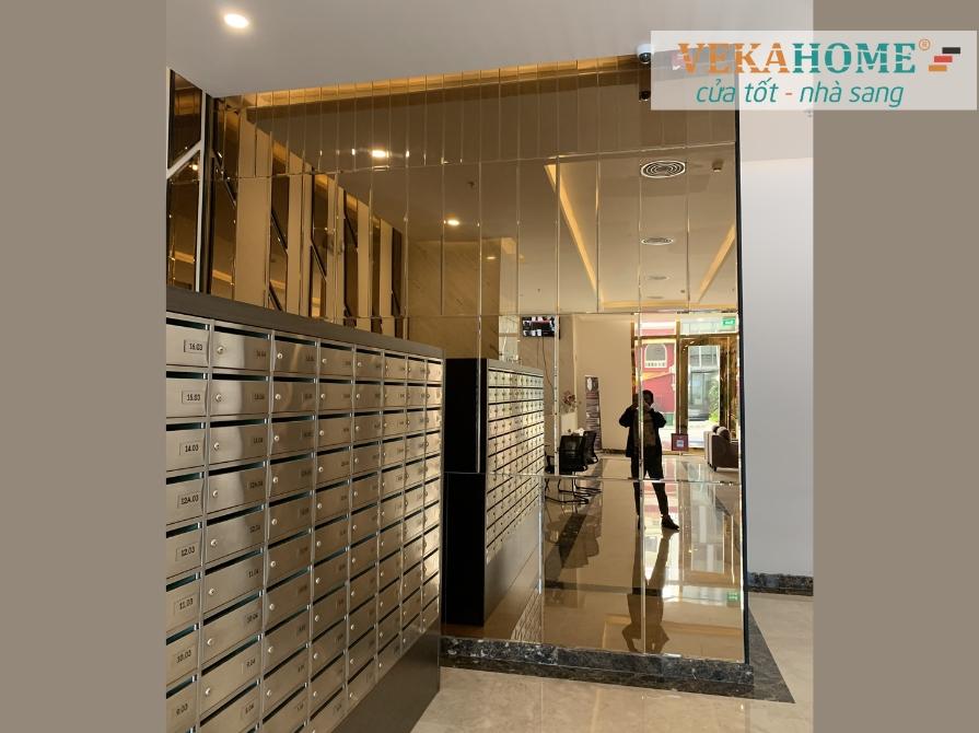 Ứng dụng của kính màu trà